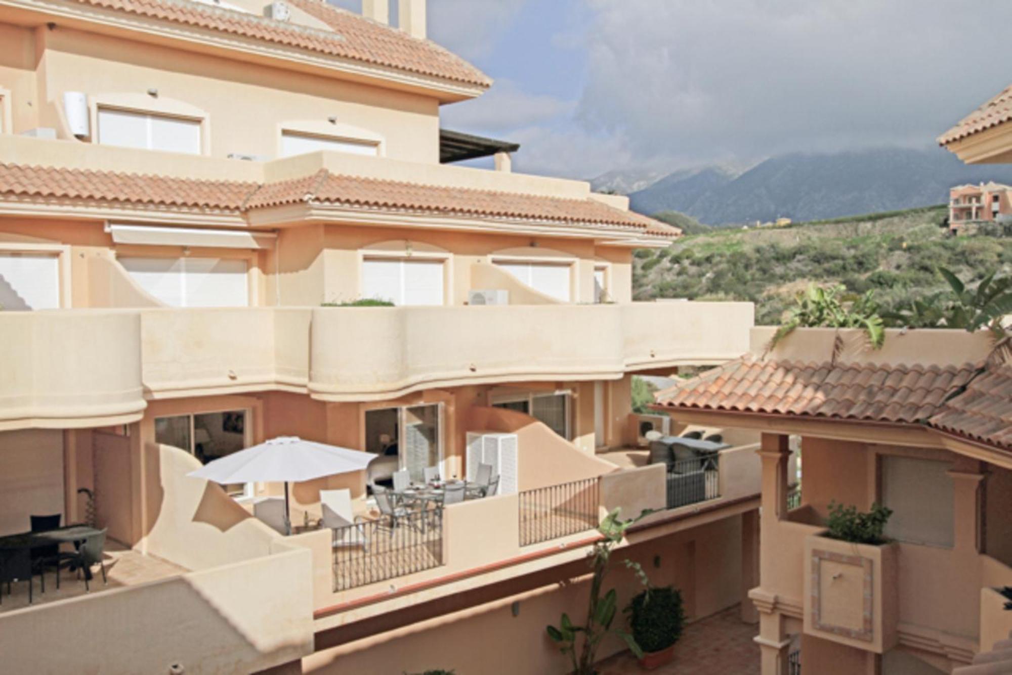 Aloha Hill Club Lluxury 5 Star Golf Resort Near Puerto Banus And Марбелья Екстер'єр фото